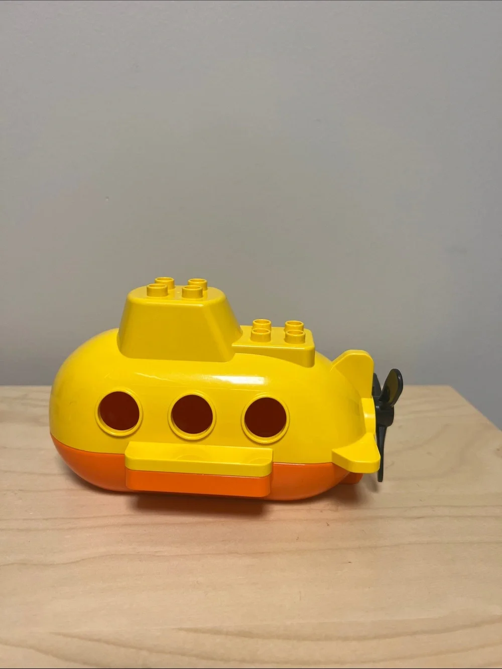 Yellow Submarine and Sea Creatures Playset - Kids Toys - Picture 2 of 4